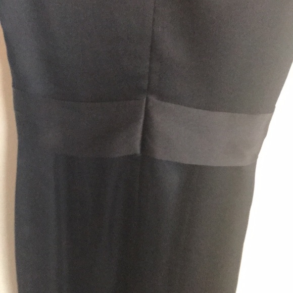Black satin Eli Tahari short evening gown. - Picture 5 of 5